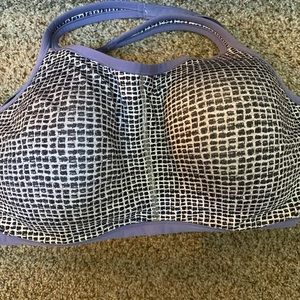 Natori sports bra